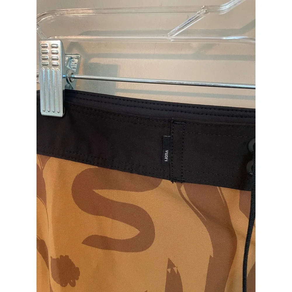Vuori Infinity Boardshorts 8